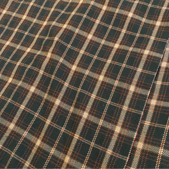 Brandy Melville Green Plaid Skirt - Picture 4 of 7
